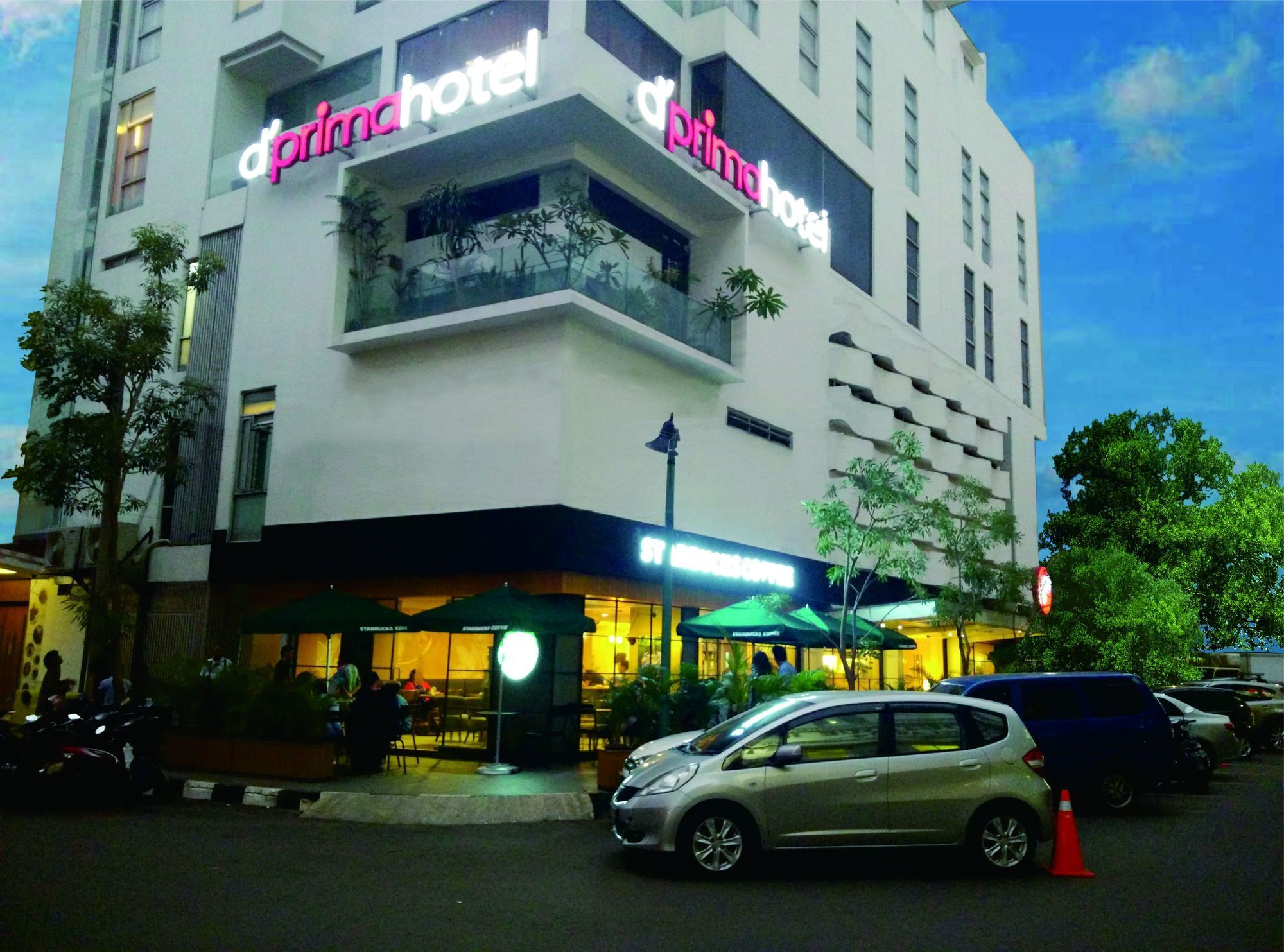 D'Primahotel Melawai - Blok M Jakarta Exterior photo